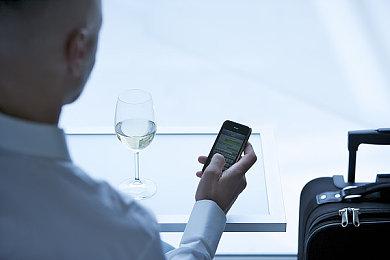 侧重角色内心描写的冒险剧《水烟水雾》Steam®／Nintendo Switch™版今日发售！